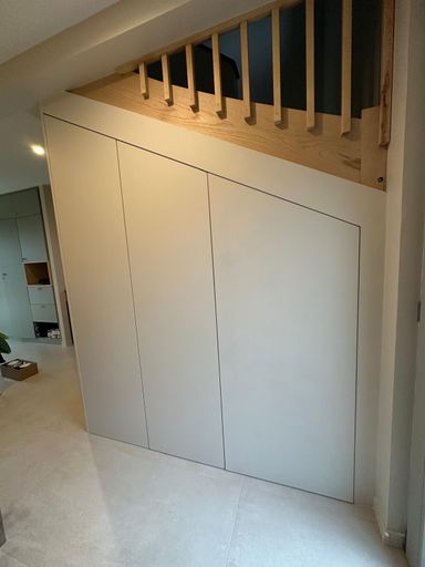 Meuble sous escalier